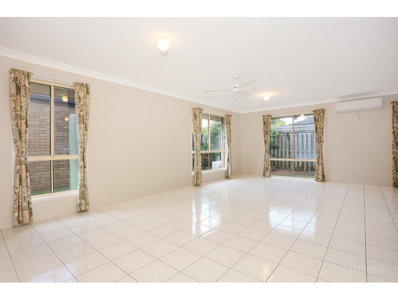24 Numbat Court, Coombabah QLD 4216