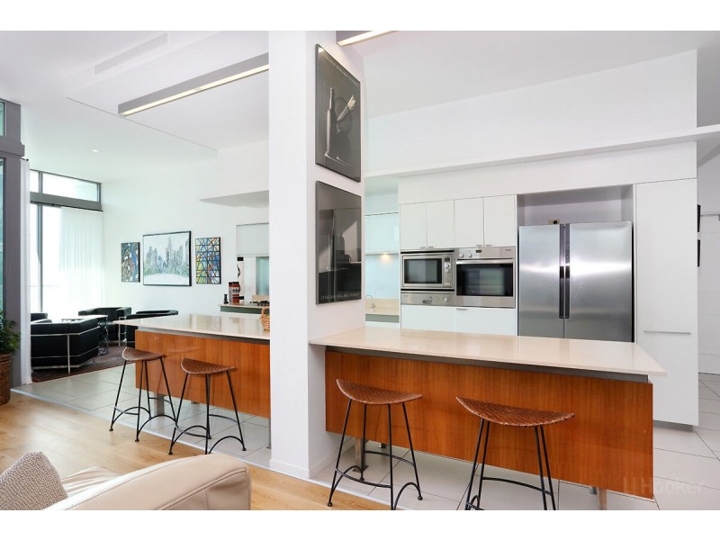 6101/2 Ephraim Island, Paradise Point QLD 4216