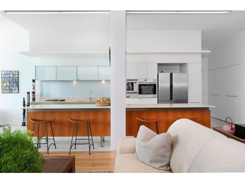 6101/2 Ephraim Island, Paradise Point QLD 4216