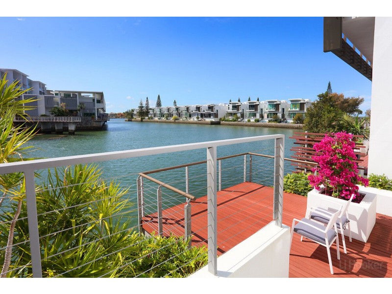 6101/2 Ephraim Island, Paradise Point QLD 4216