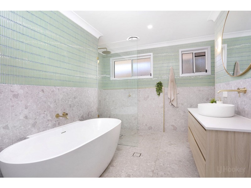 52 Gooding Drive, Coombabah QLD 4216