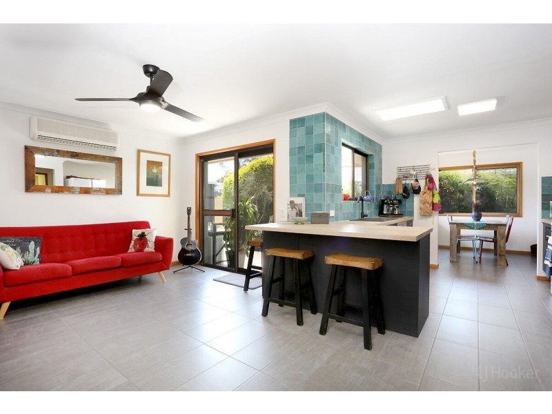 55 Matthew Flinders Drive, Paradise Point QLD 4216