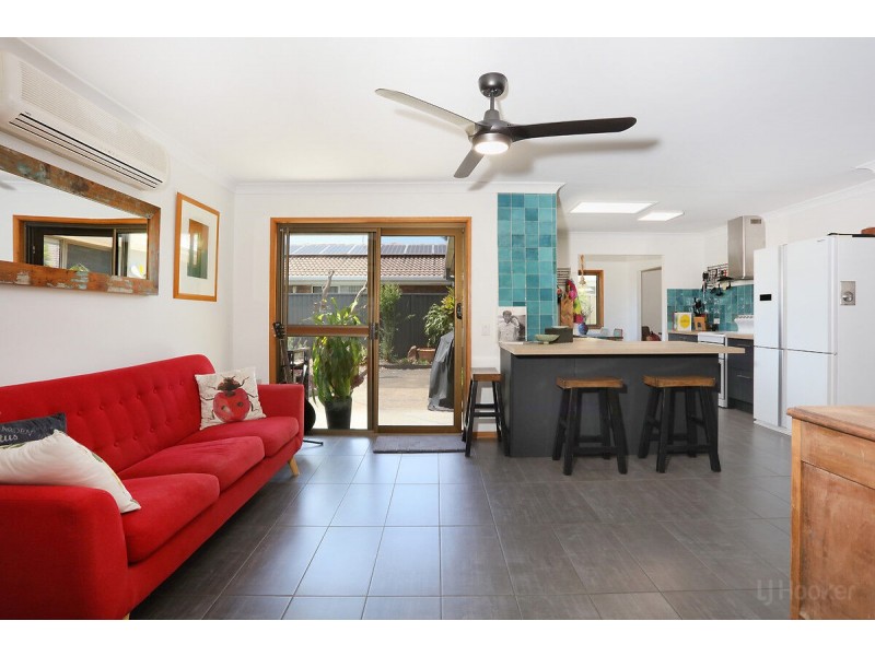 55 Matthew Flinders Drive, Paradise Point QLD 4216