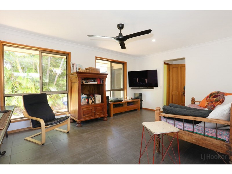 55 Matthew Flinders Drive, Paradise Point QLD 4216