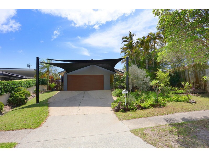 55 Matthew Flinders Drive, Paradise Point QLD 4216
