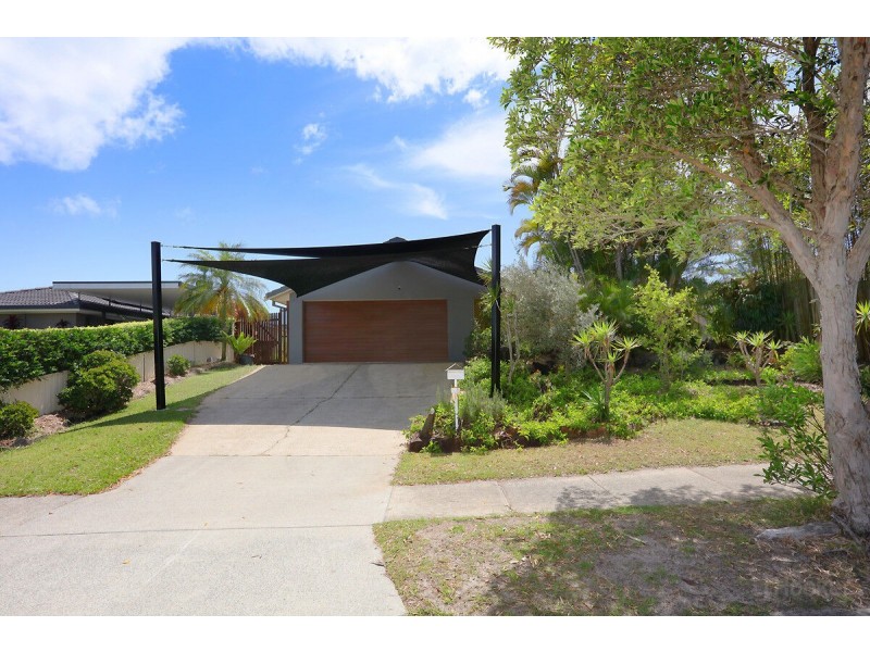 55 Matthew Flinders Drive, Paradise Point QLD 4216