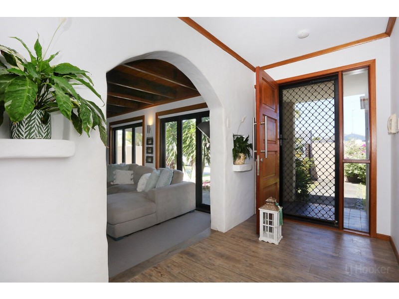 10 Barrine Crescent, Coombabah QLD 4216