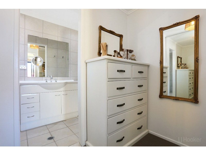 10 Barrine Crescent, Coombabah QLD 4216