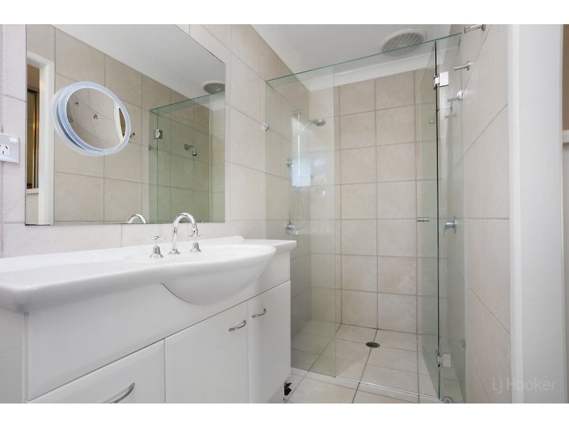 10 Barrine Crescent, Coombabah QLD 4216