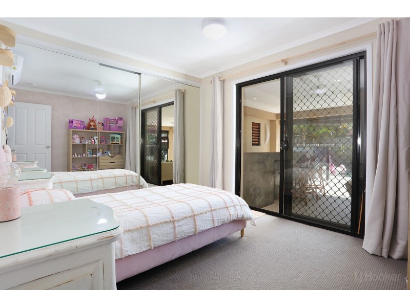 10 Barrine Crescent, Coombabah QLD 4216