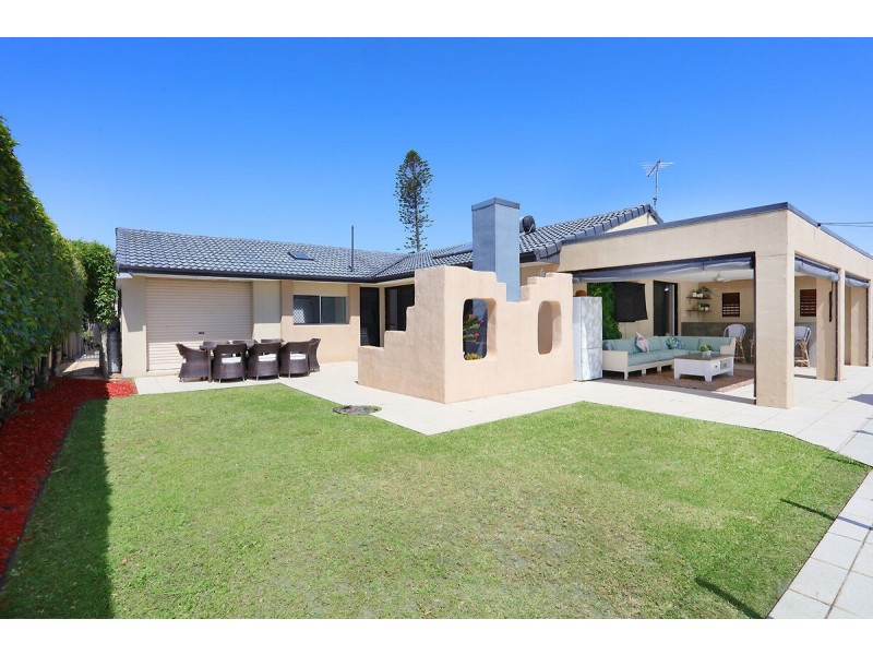 10 Barrine Crescent, Coombabah QLD 4216