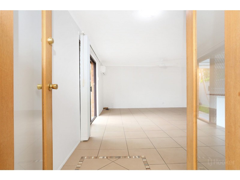2/49 Morinda Way, Labrador QLD 4215