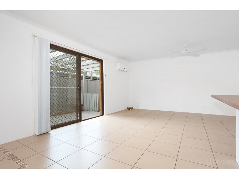 2/49 Morinda Way, Labrador QLD 4215