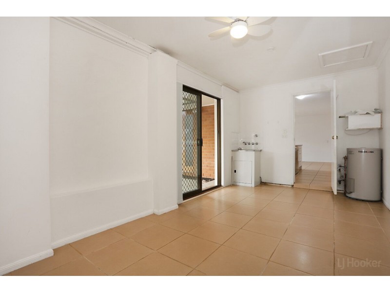 2/49 Morinda Way, Labrador QLD 4215