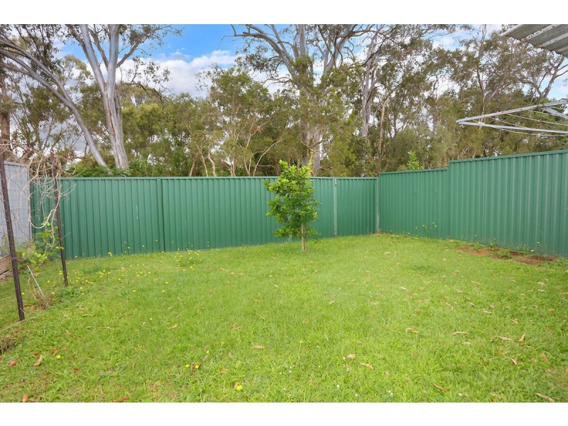 2/49 Morinda Way, Labrador QLD 4215