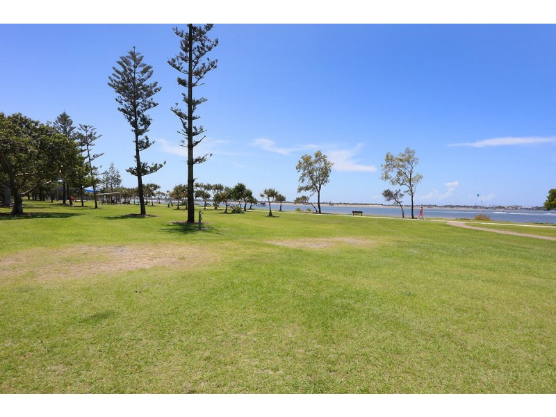 802/182-192 Marine Parade, Labrador QLD 4215