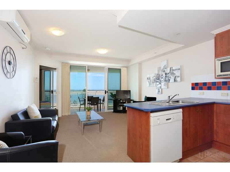 802/182-192 Marine Parade, Labrador QLD 4215