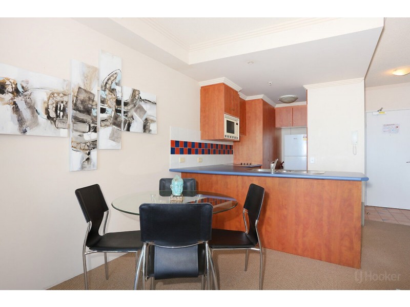 802/182-192 Marine Parade, Labrador QLD 4215