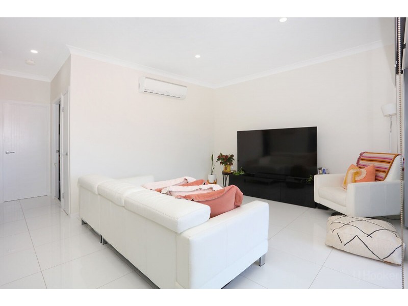 2/43 Harley Street, Labrador QLD 4215