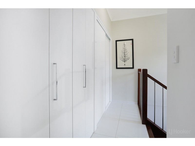 2/43 Harley Street, Labrador QLD 4215