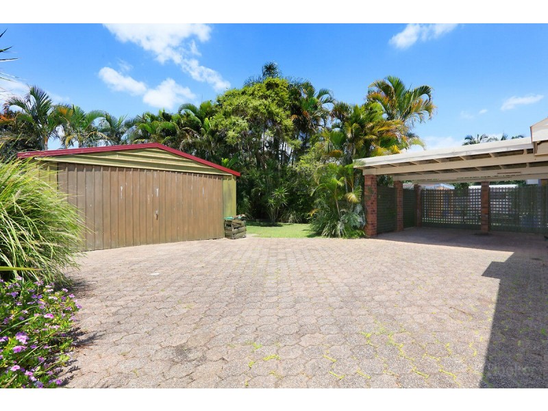 40 Clam Street, Runaway Bay QLD 4216