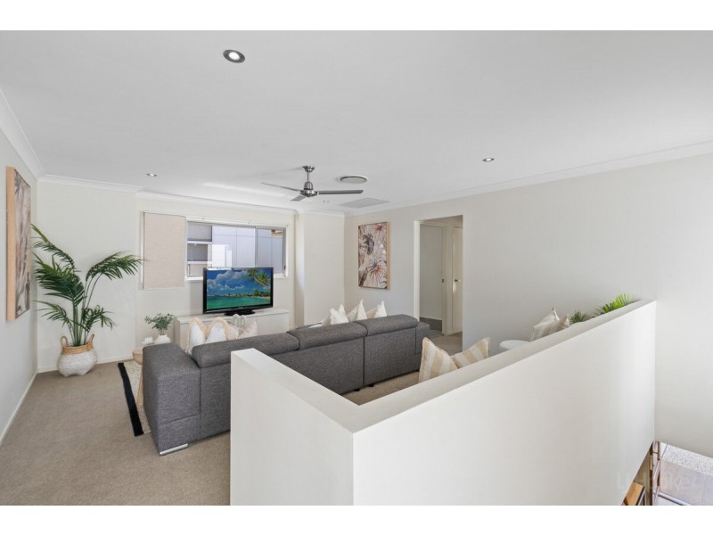 72 River Links Boulevard East, Helensvale QLD 4212