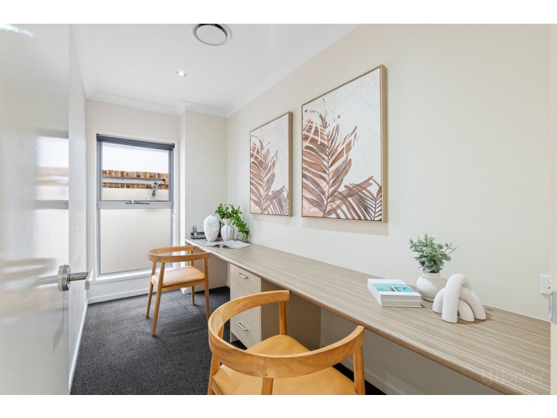 72 River Links Boulevard East, Helensvale QLD 4212