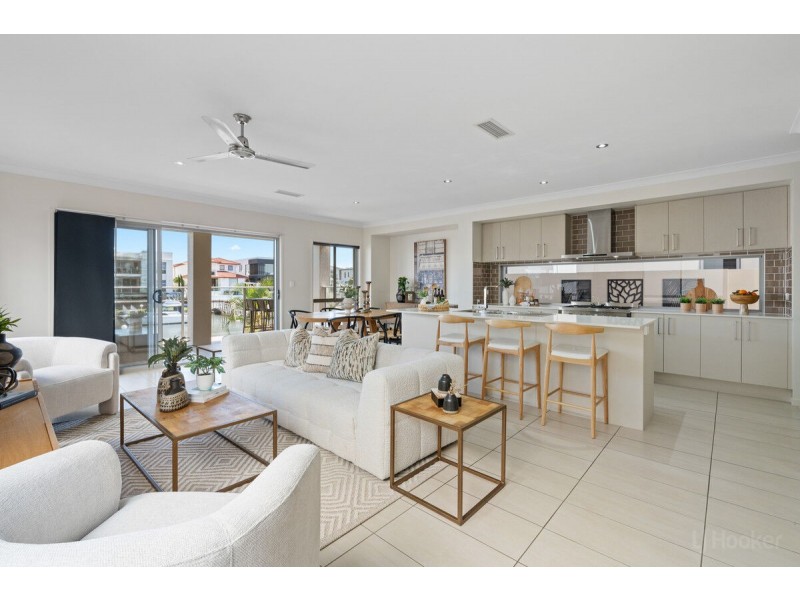 72 River Links Boulevard East, Helensvale QLD 4212