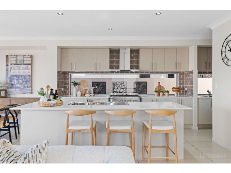 72 River Links Boulevard East, Helensvale QLD 4212