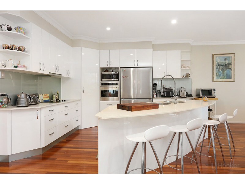 2/40 Markham Avenue, Runaway Bay QLD 4216