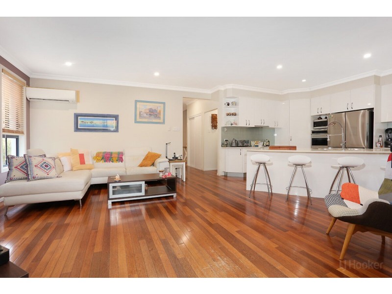 2/40 Markham Avenue, Runaway Bay QLD 4216
