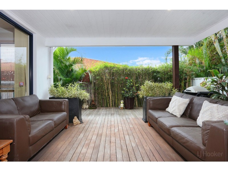 2/40 Markham Avenue, Runaway Bay QLD 4216