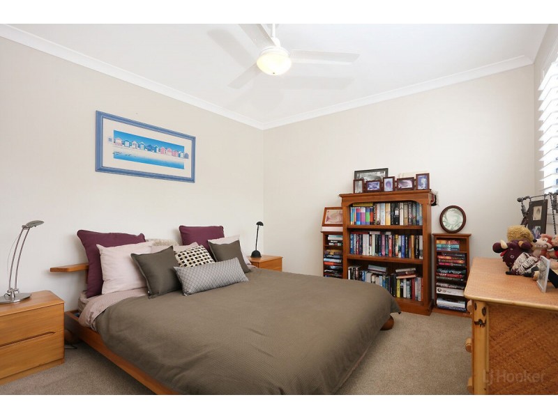 2/40 Markham Avenue, Runaway Bay QLD 4216