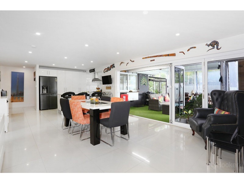 109 Oxley Drive, Paradise Point QLD 4216