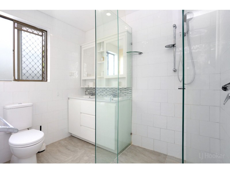 109 Oxley Drive, Paradise Point QLD 4216