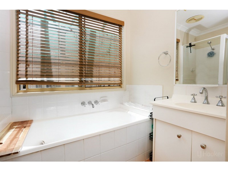 42 Sidney Nolan Drive, Coombabah QLD 4216