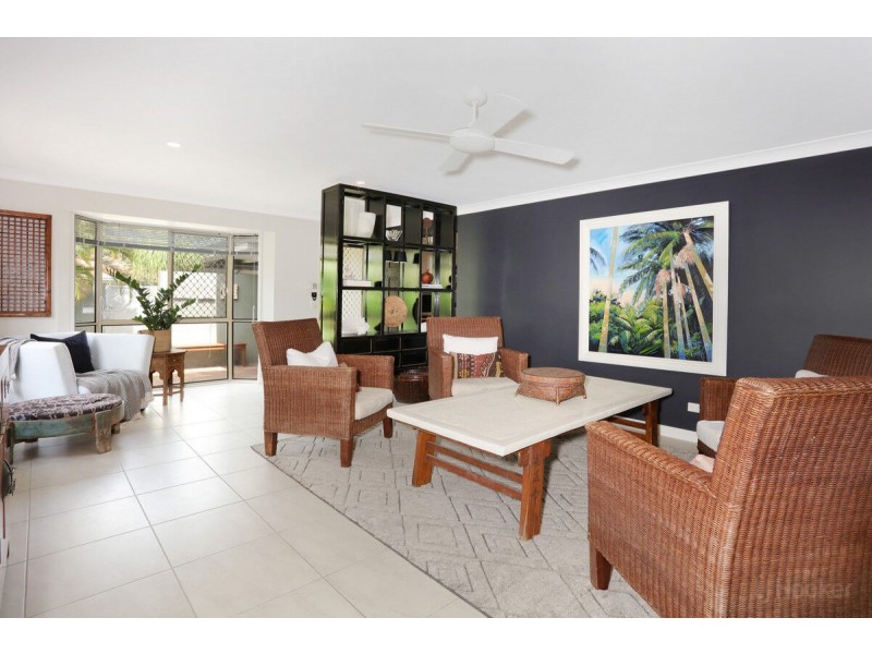 30 Nalkari Street, Coombabah QLD 4216