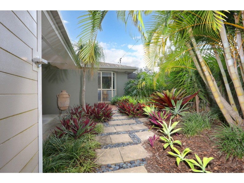 30 Nalkari Street, Coombabah QLD 4216