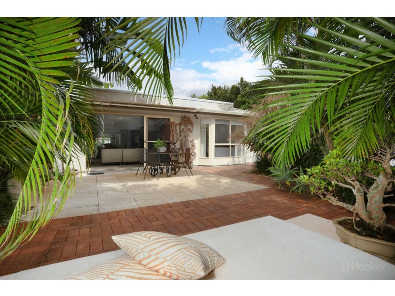 30 Nalkari Street, Coombabah QLD 4216