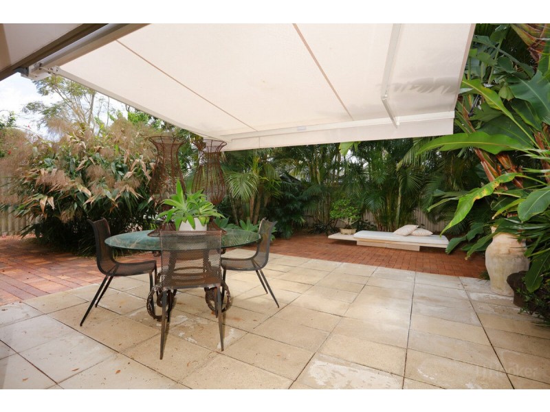 30 Nalkari Street, Coombabah QLD 4216