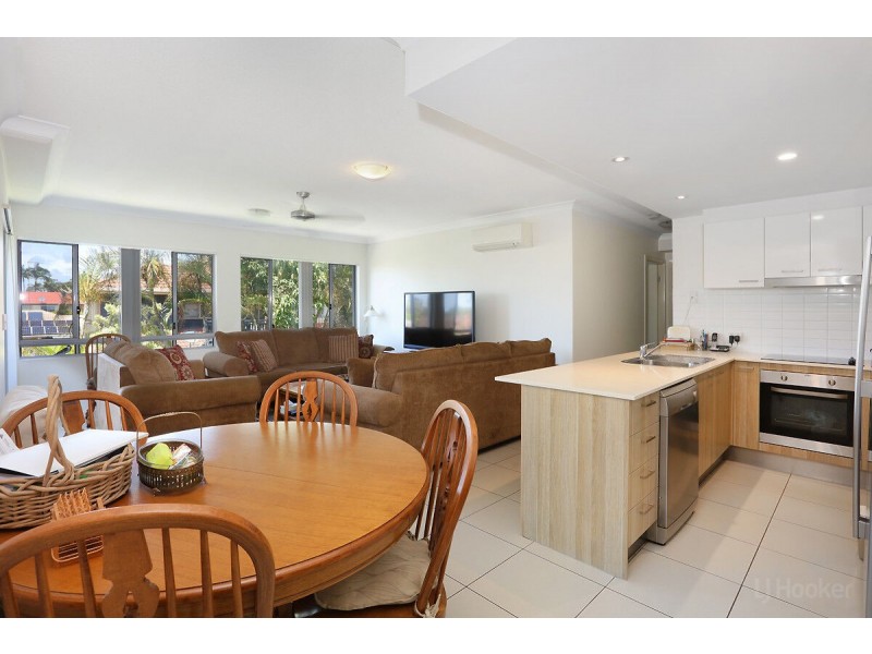7/425 Pine Ridge Road, Runaway Bay QLD 4216