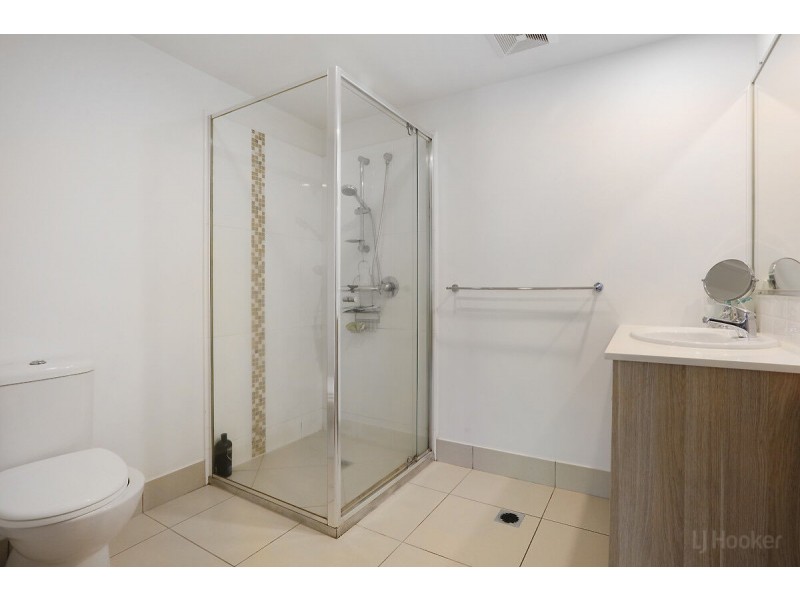 7/425 Pine Ridge Road, Runaway Bay QLD 4216