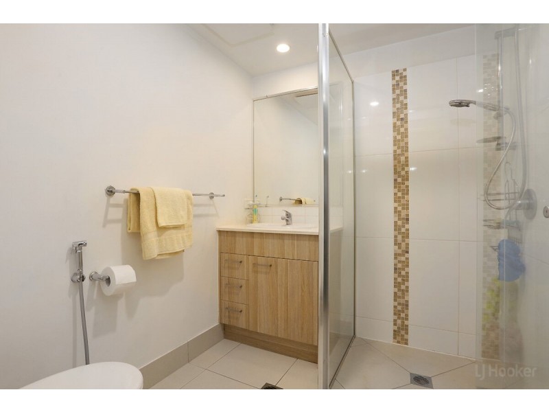 7/425 Pine Ridge Road, Runaway Bay QLD 4216