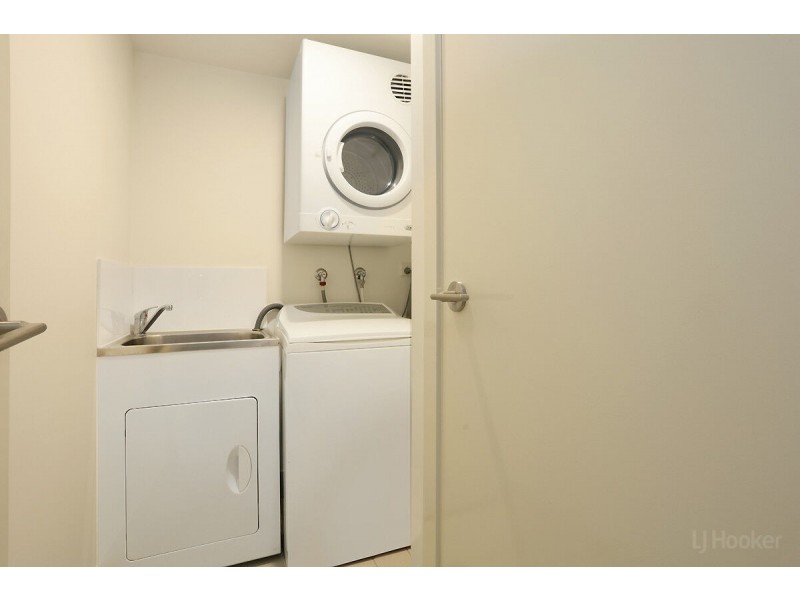 7/425 Pine Ridge Road, Runaway Bay QLD 4216