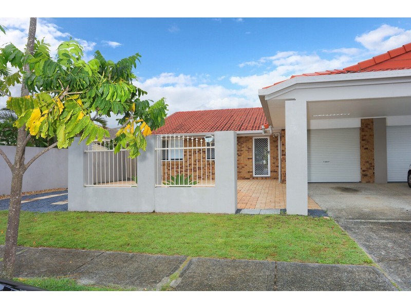 2/25 Kangaroo Avenue, Coombabah QLD 4216