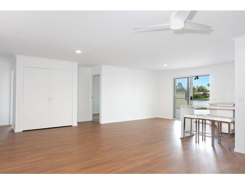 2/25 Kangaroo Avenue, Coombabah QLD 4216