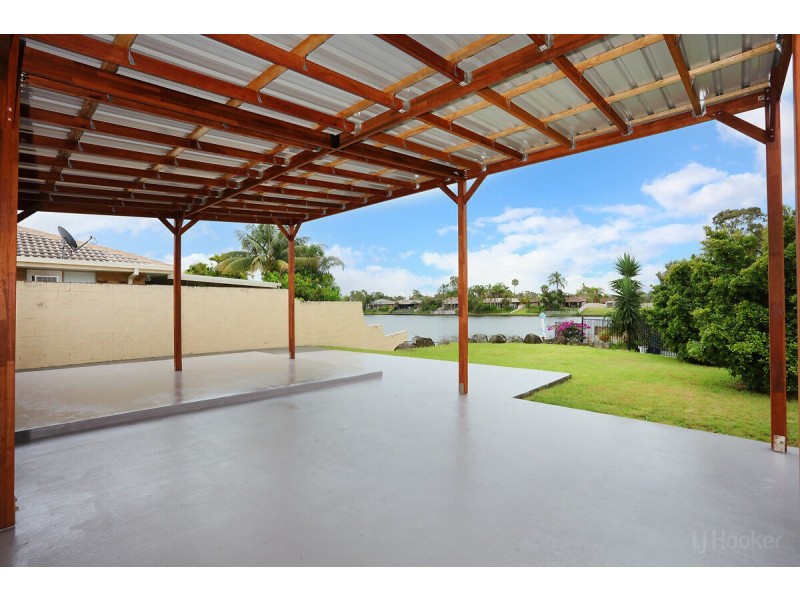 2/25 Kangaroo Avenue, Coombabah QLD 4216