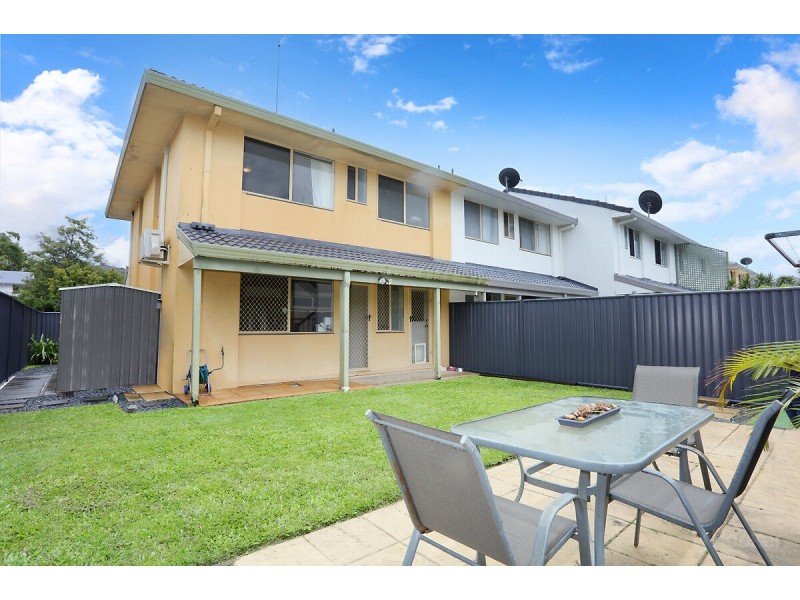 25/469 Pine Ridge Road, Runaway Bay QLD 4216
