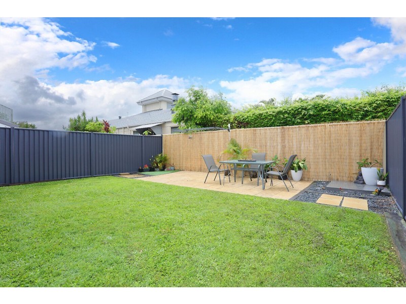 25/469 Pine Ridge Road, Runaway Bay QLD 4216