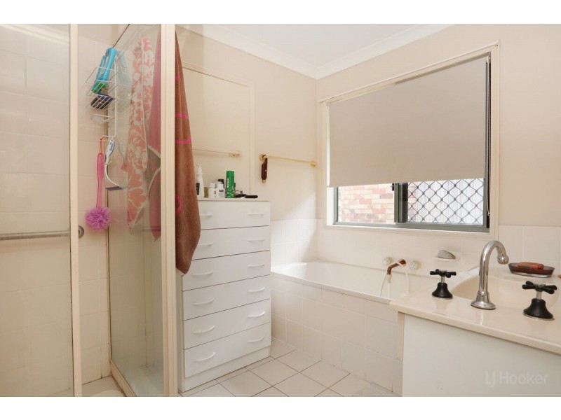 23 Renoir Drive, Coombabah QLD 4216